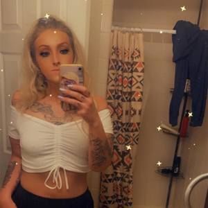 Meet your Posher, Adrianna